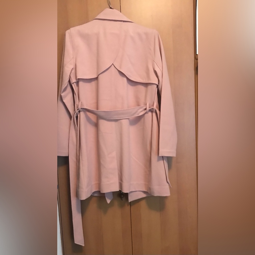 Elegant Pink Trench Coat - Picture 4 of 15